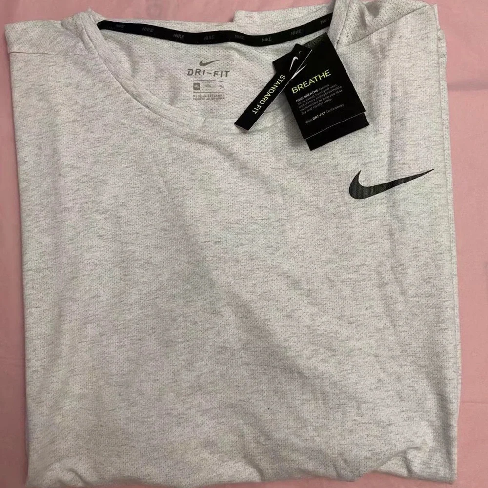 Men's Nike Breathe Tee Size 4XL